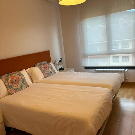 Naranco Appartement *